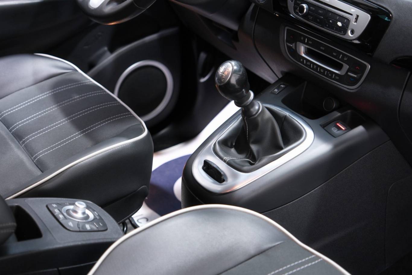 RENAULT Scenic 55