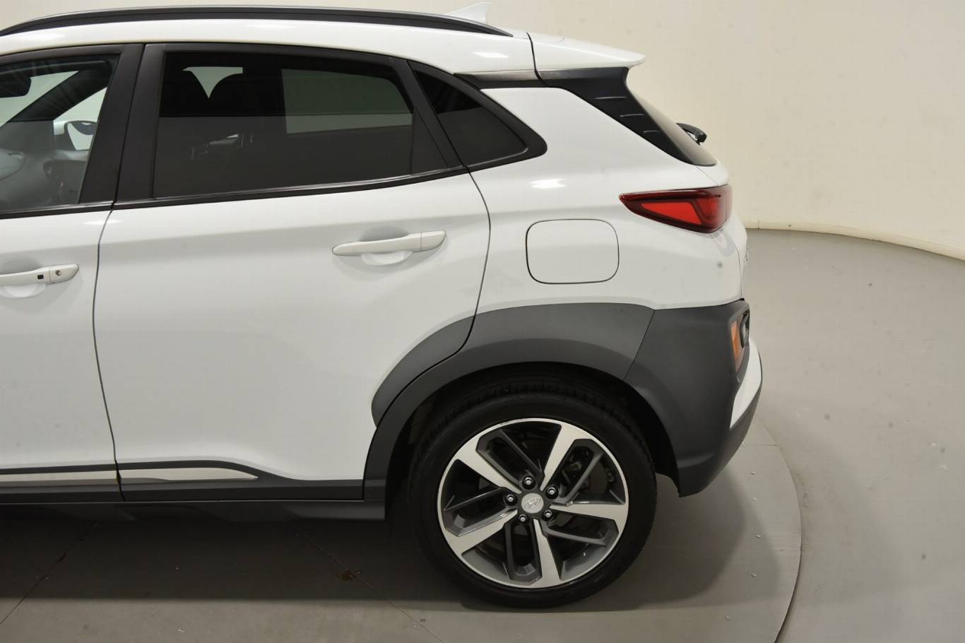 HYUNDAI Kona 44