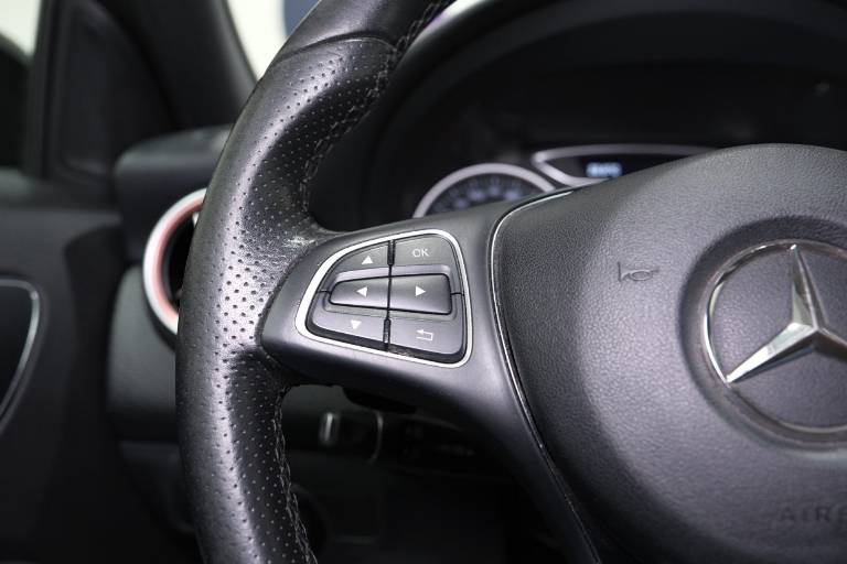 MERCEDES-BENZ A 180 30