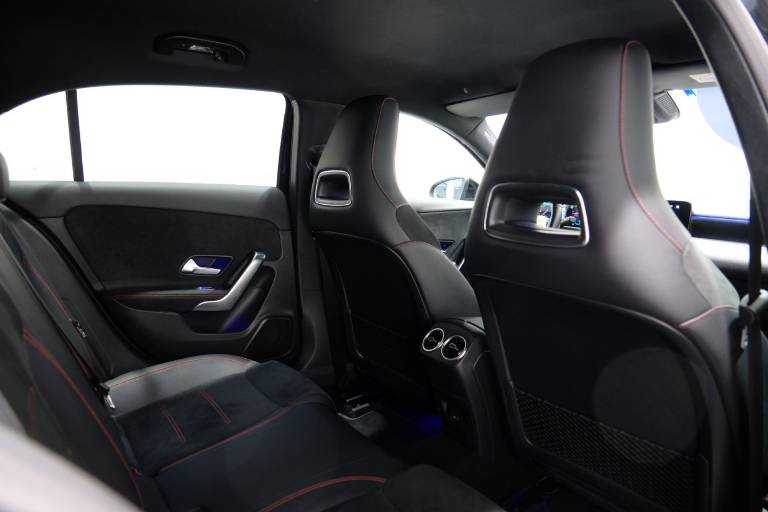 MERCEDES-BENZ A 200 62