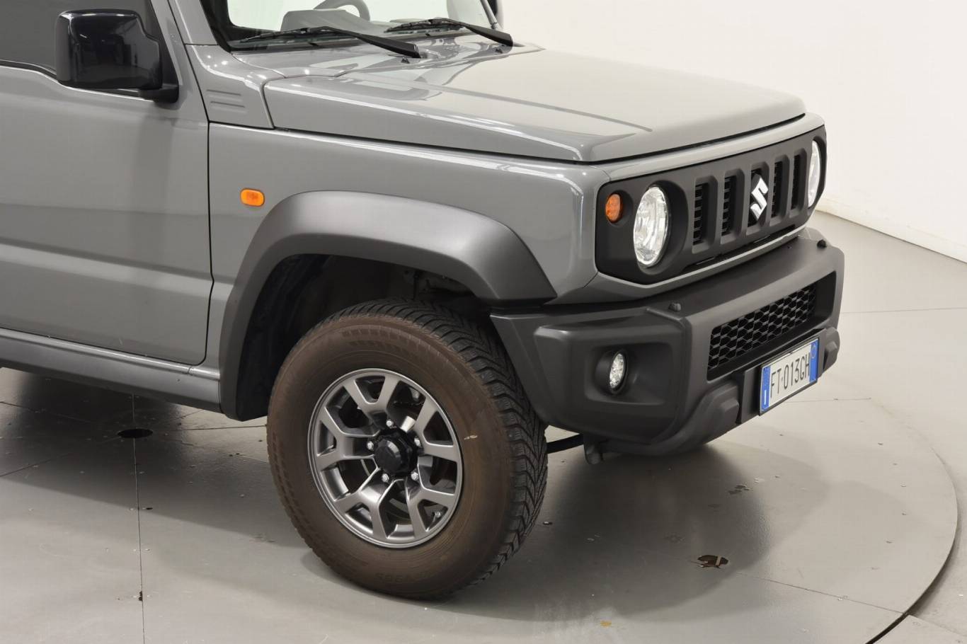 SUZUKI Jimny 16