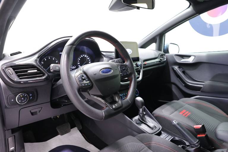 FORD Fiesta 5