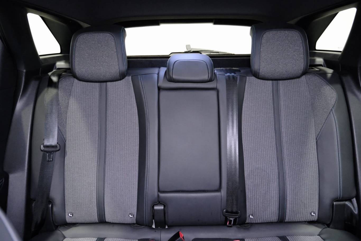 PEUGEOT 3008 44