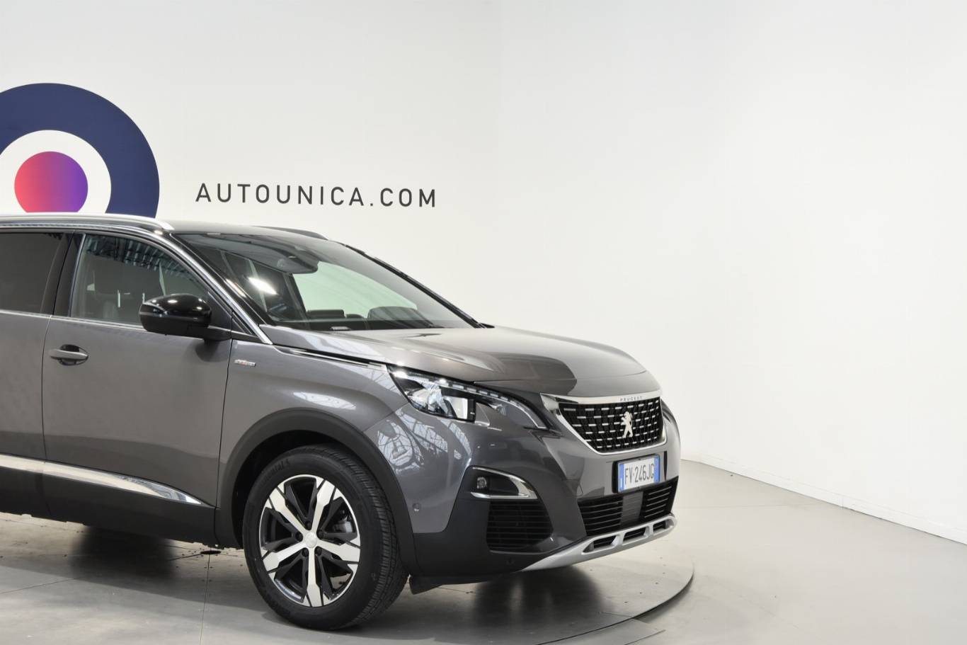 PEUGEOT 5008 17