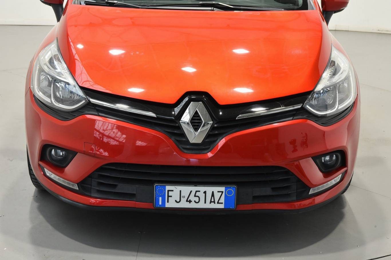 RENAULT Clio 28