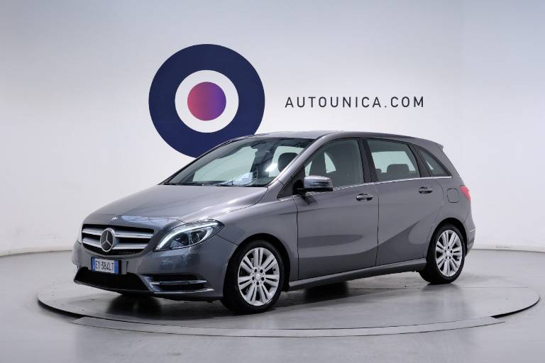 MERCEDES-BENZ B 200 1