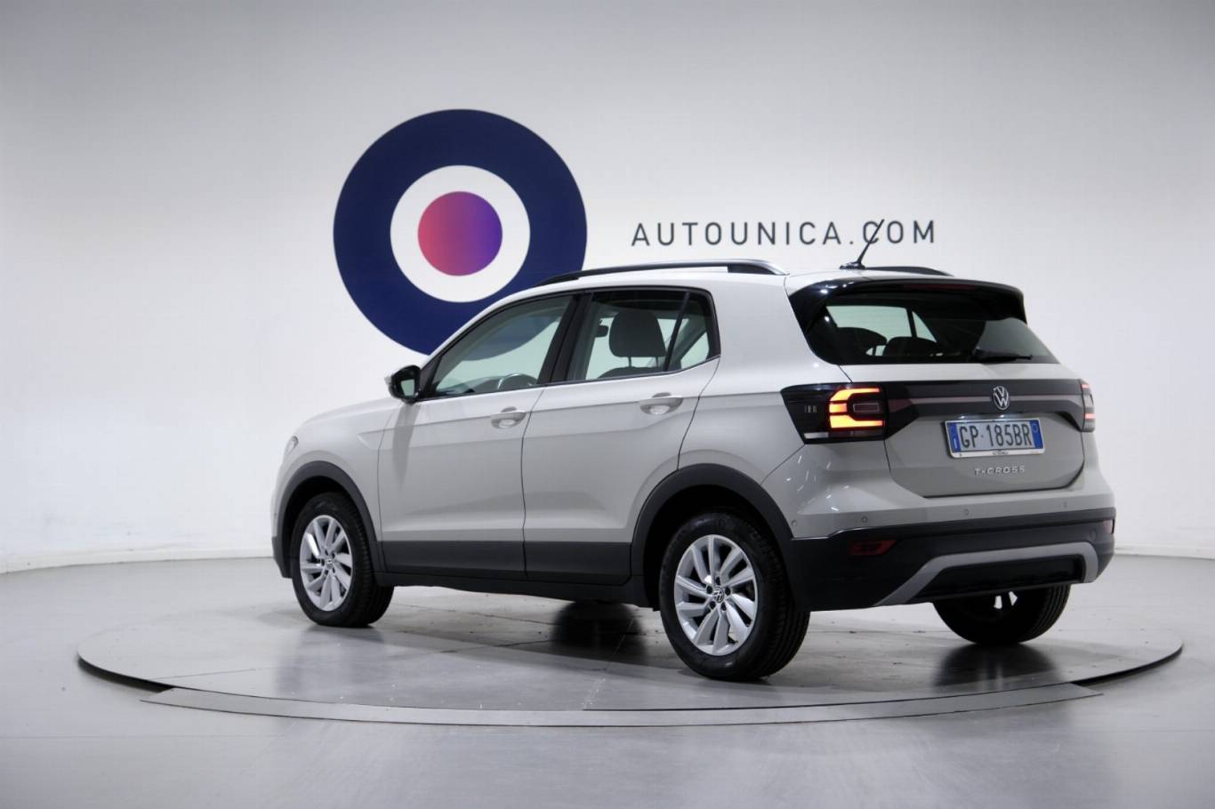 VOLKSWAGEN T-Cross 17