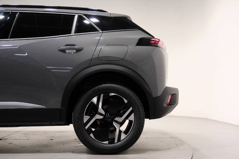 PEUGEOT 2008 44