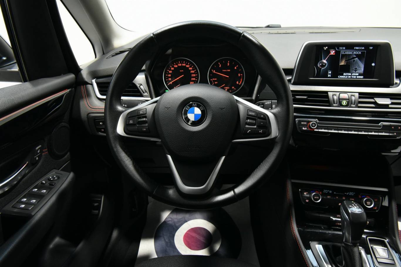 BMW 218 21