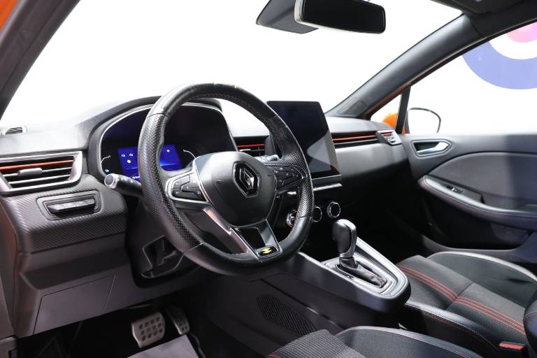 RENAULT Clio 5