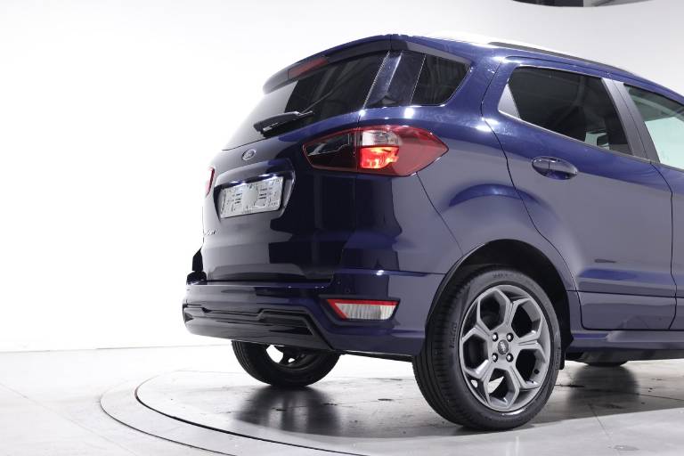 FORD EcoSport 12