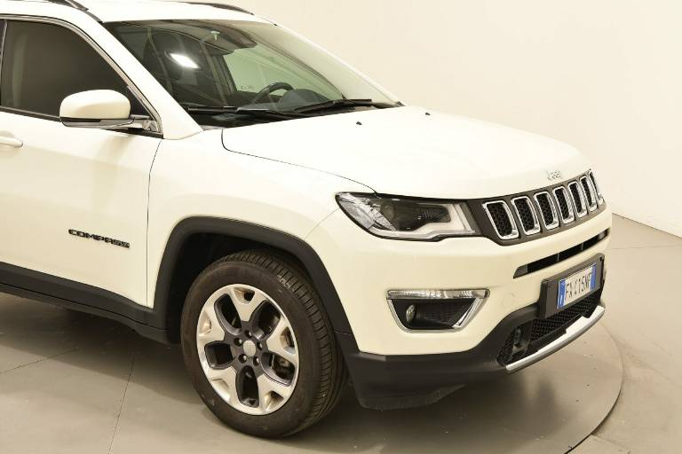 JEEP Compass 32