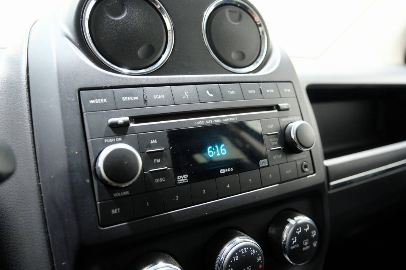 JEEP Compass 27