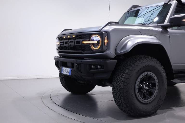 FORD Bronco 11
