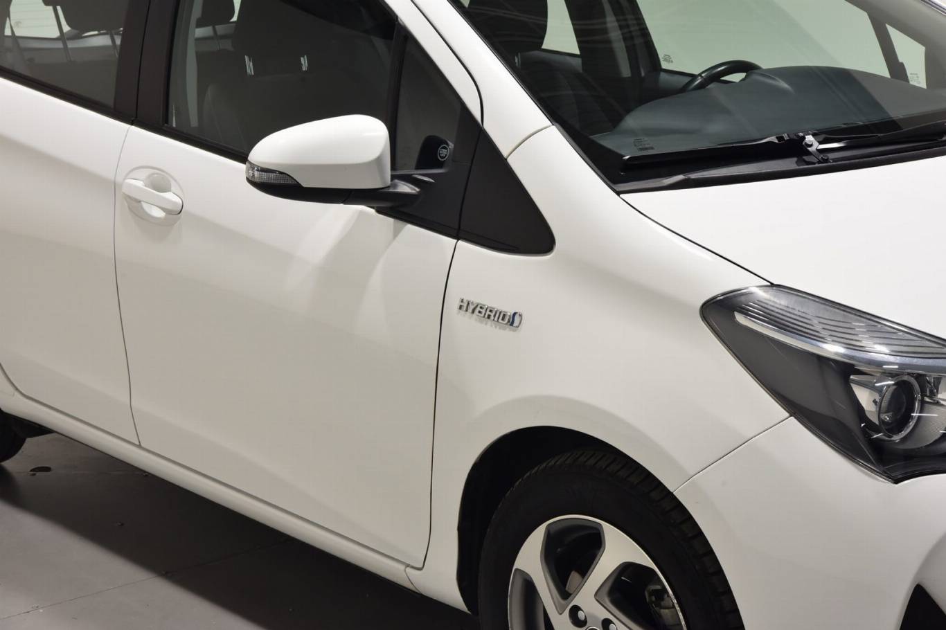 TOYOTA Yaris 39