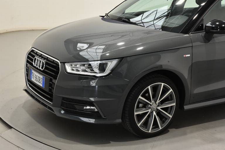 AUDI A1 33