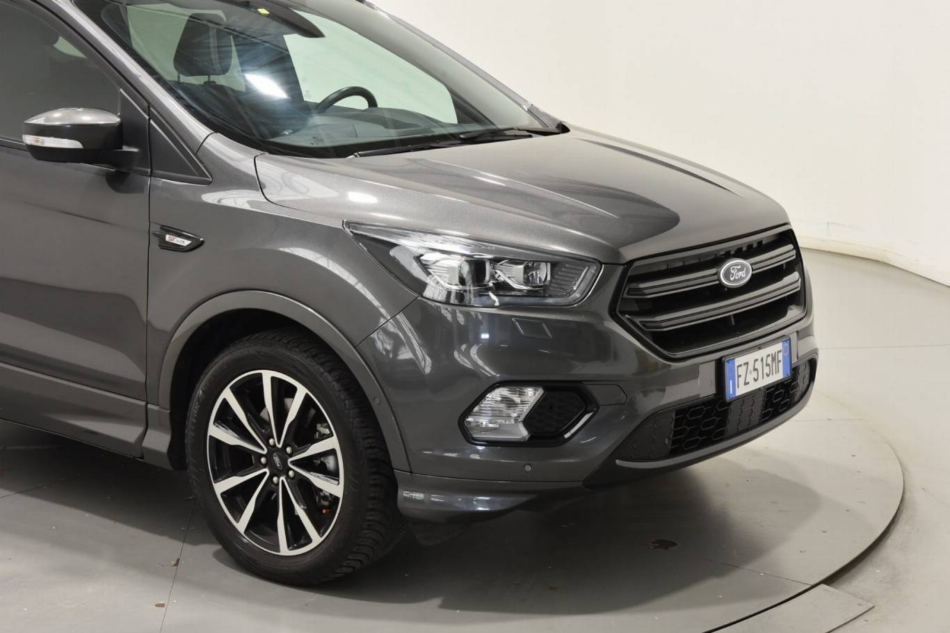 FORD Kuga 16
