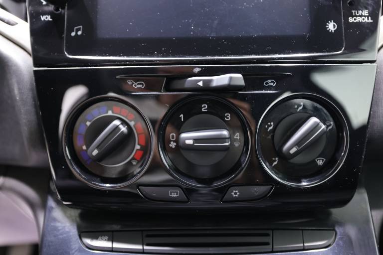 LANCIA Ypsilon 23