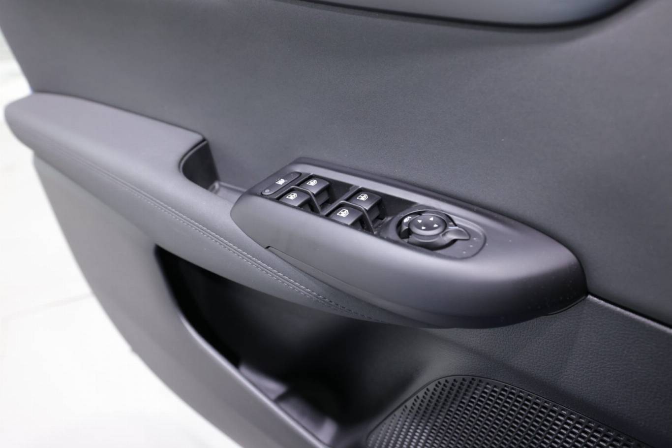 ALFA ROMEO Tonale 37