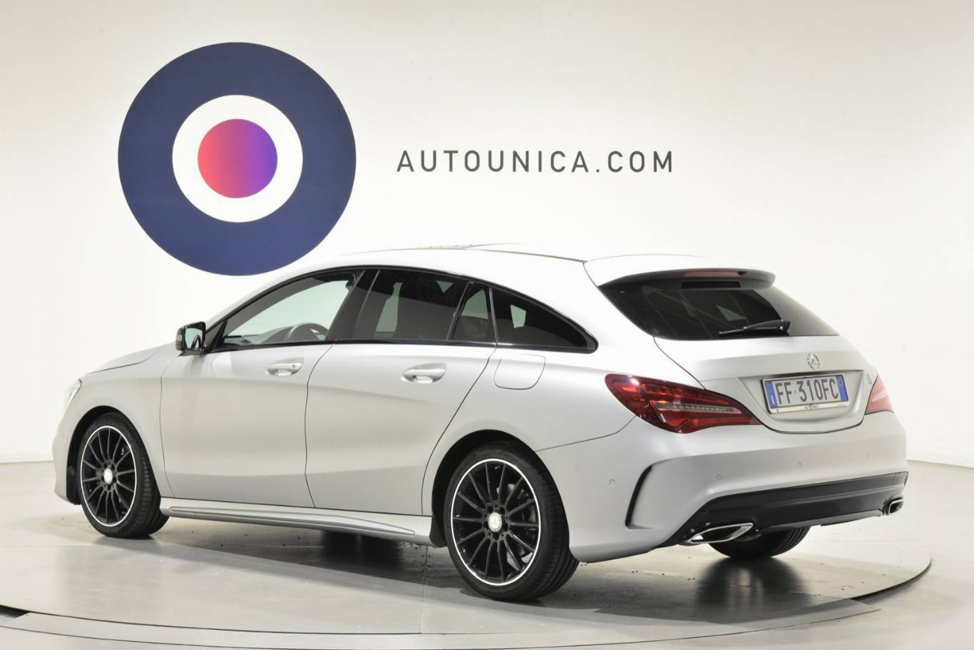 MERCEDES-BENZ CLA 220 2