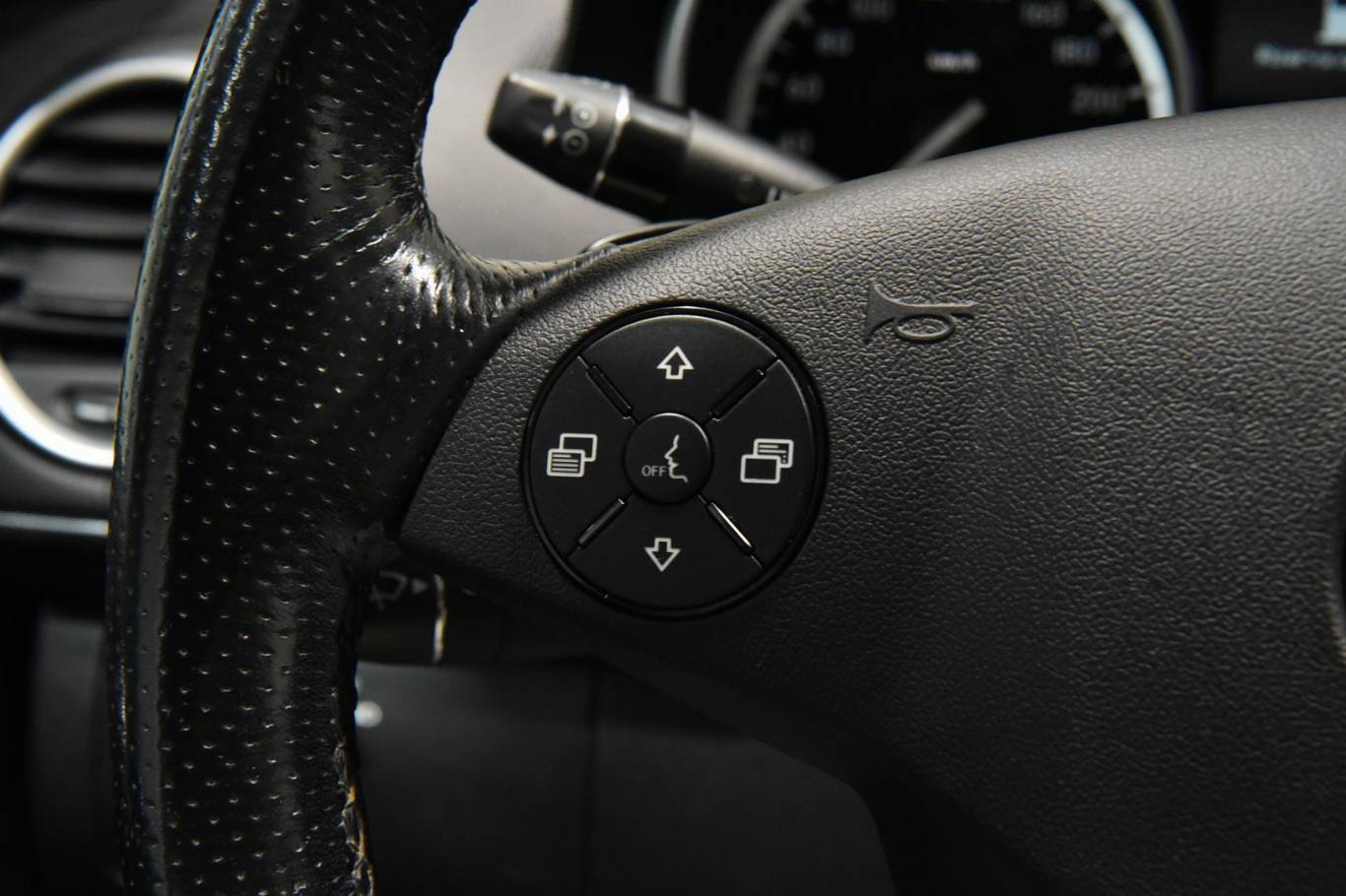 MERCEDES-BENZ ML 350 13