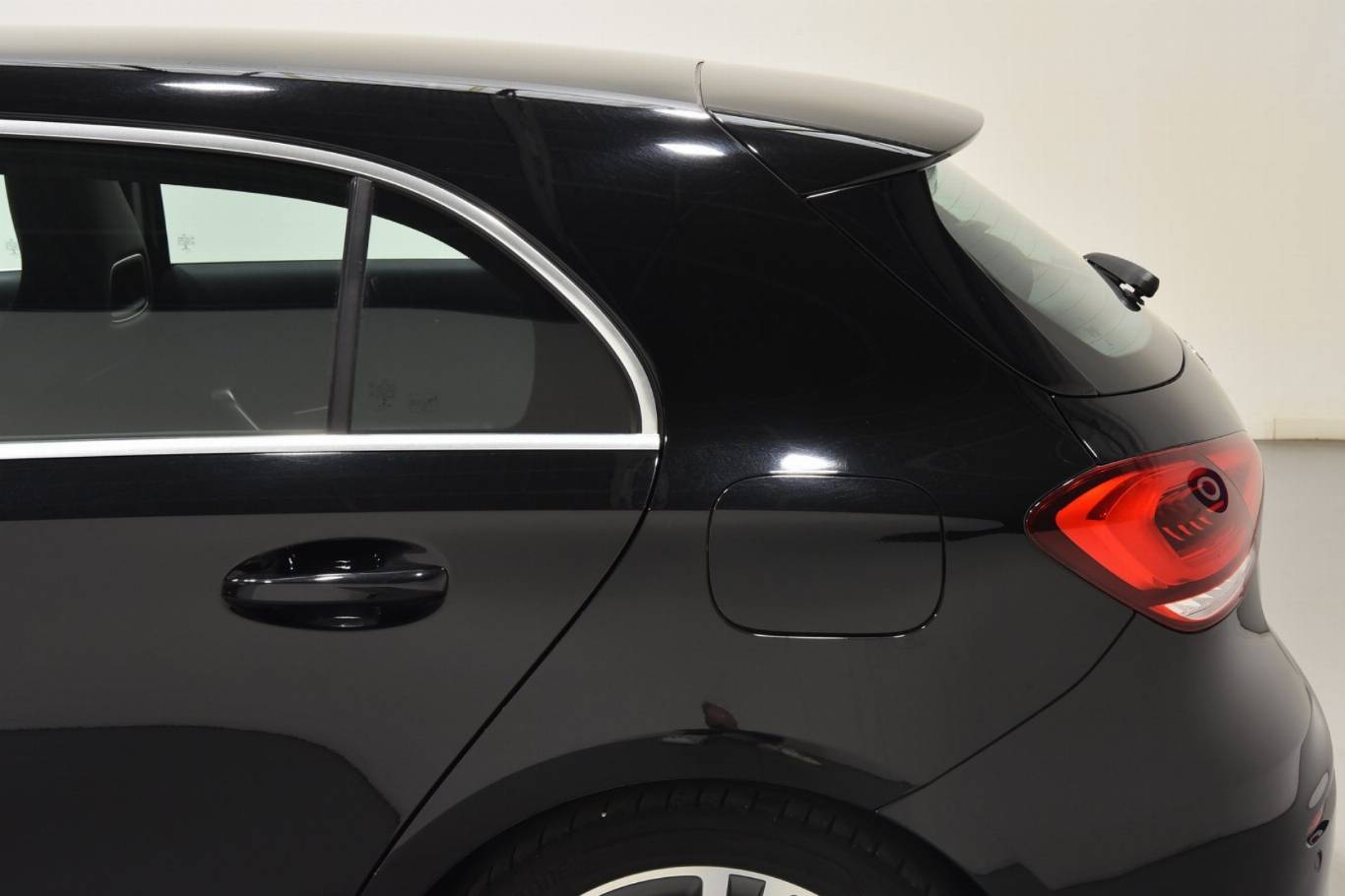 MERCEDES-BENZ A 180 40