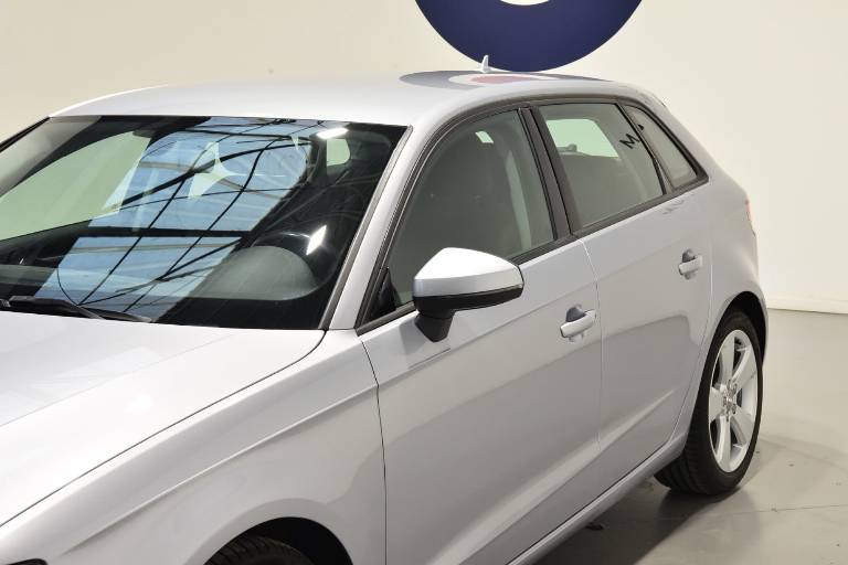 AUDI A3 33