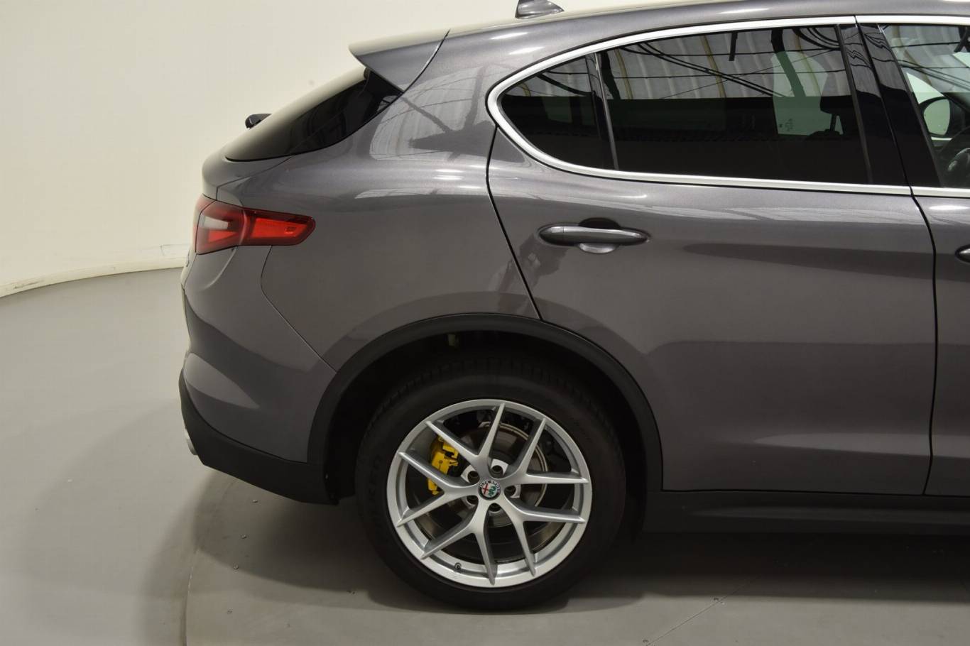 ALFA ROMEO Stelvio 53