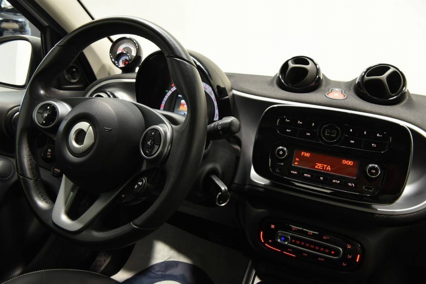 SMART ForFour 29