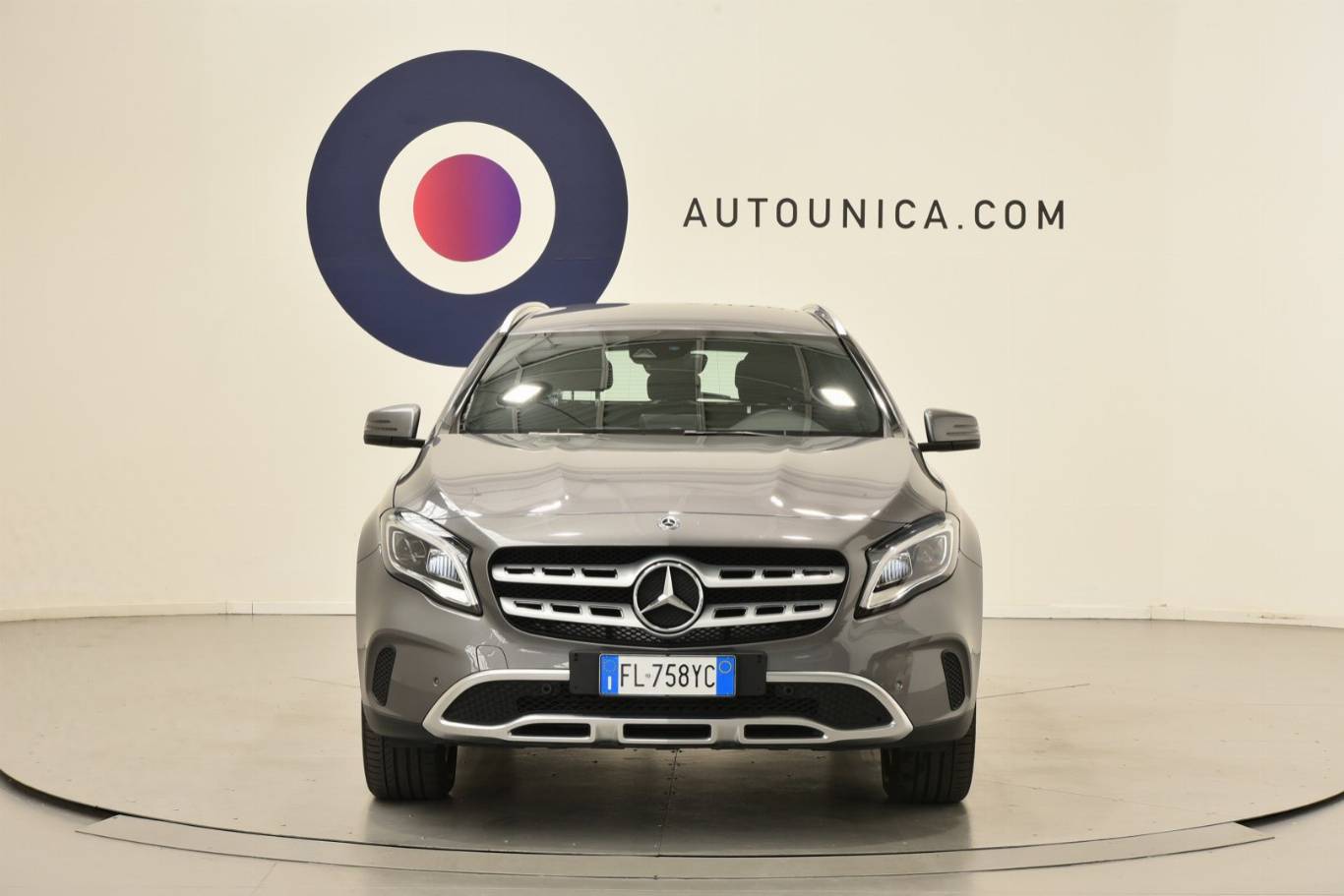 MERCEDES-BENZ GLA 200 5