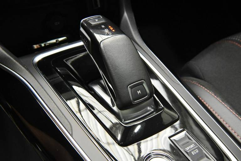 PEUGEOT 308 10