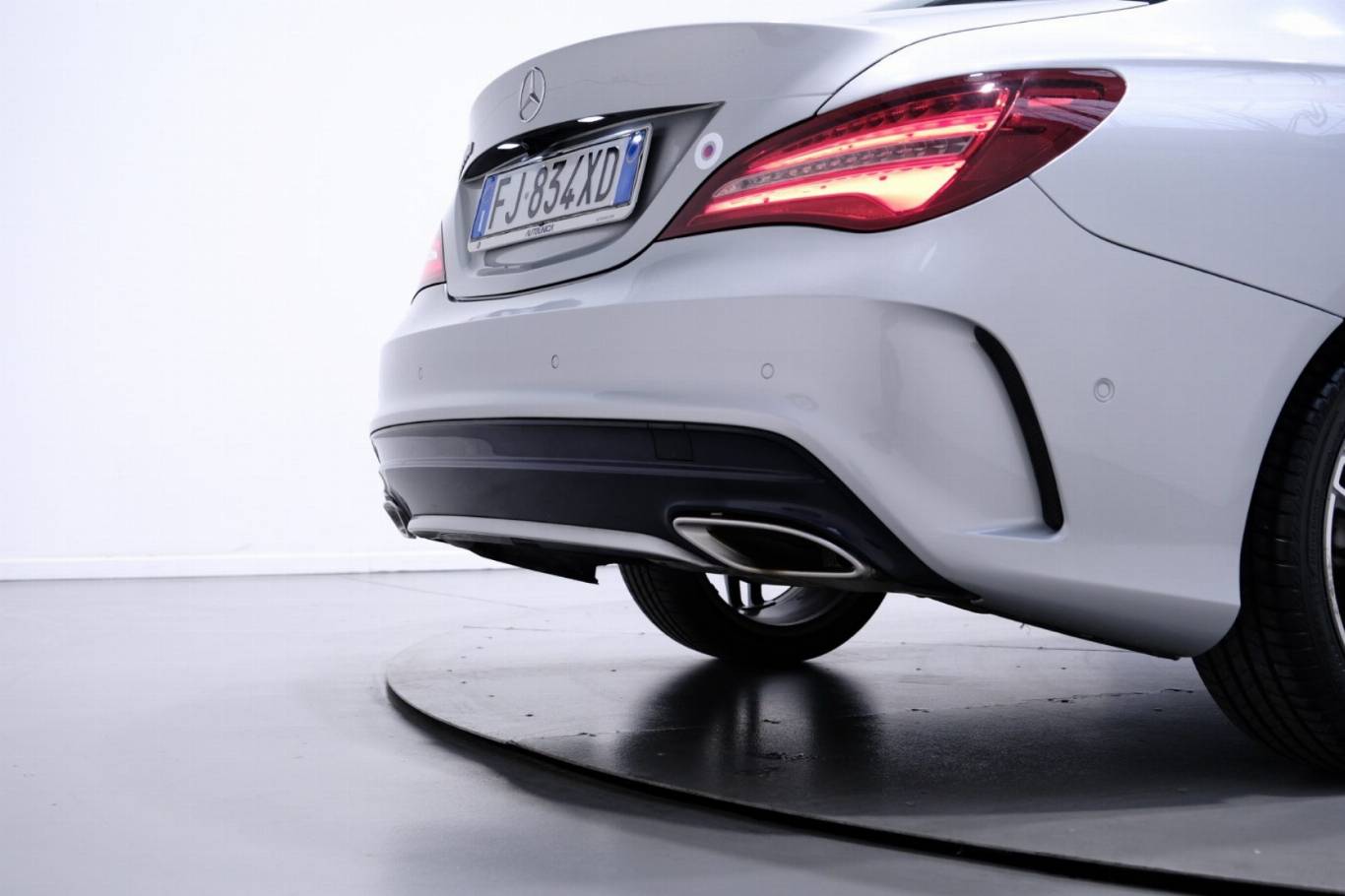 MERCEDES-BENZ CLA 220 53