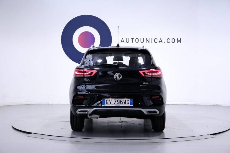 MG ZS 16