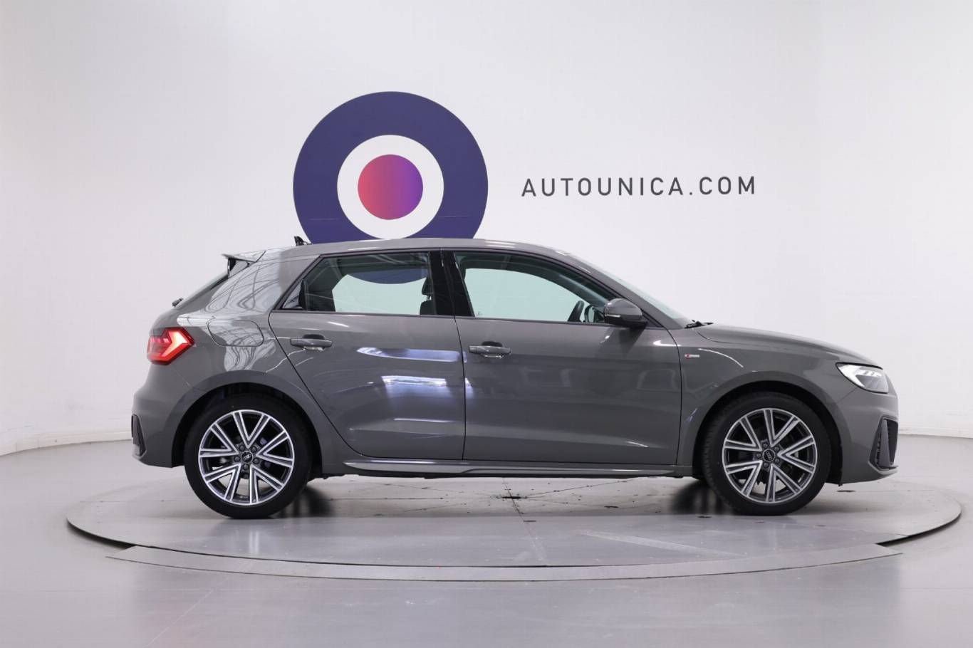 AUDI A1 4