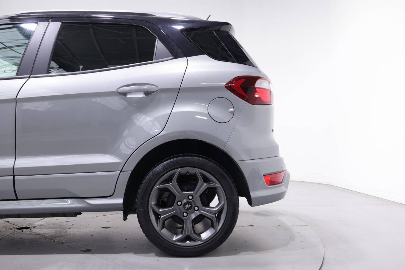 FORD EcoSport 38