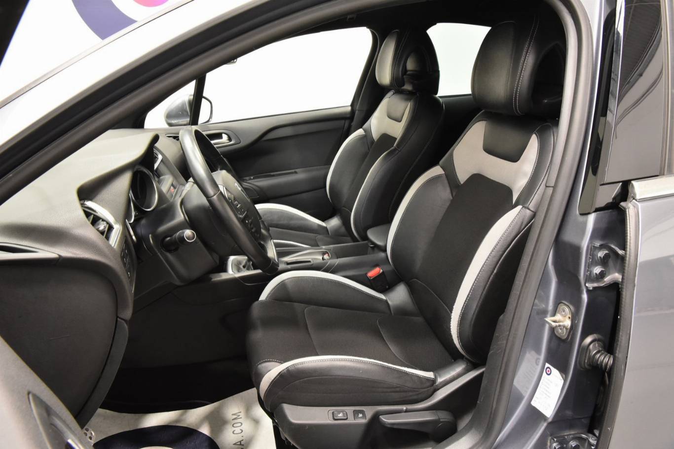 DS AUTOMOBILES DS 4 4