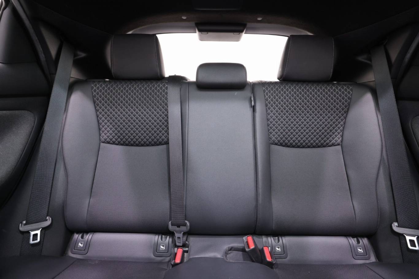 TOYOTA Yaris 34