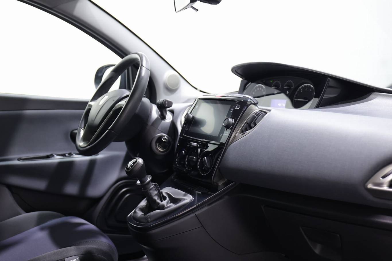 LANCIA Ypsilon 40
