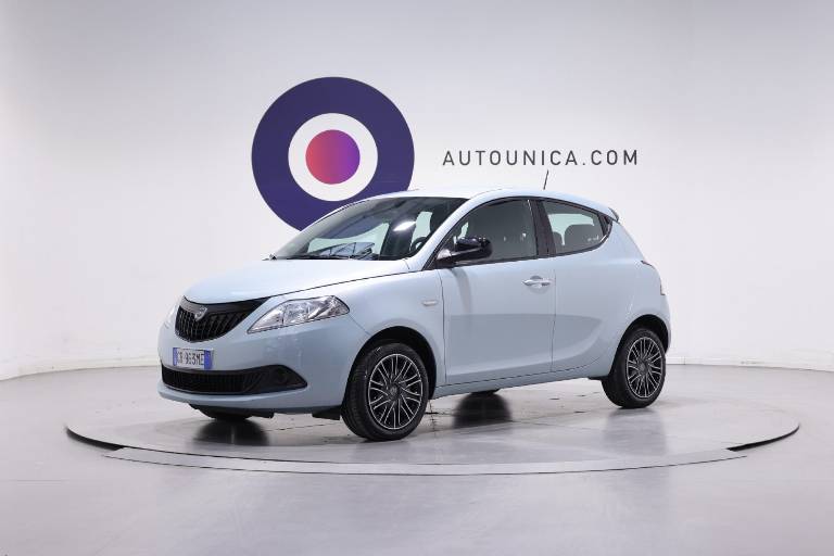 LANCIA Ypsilon 1