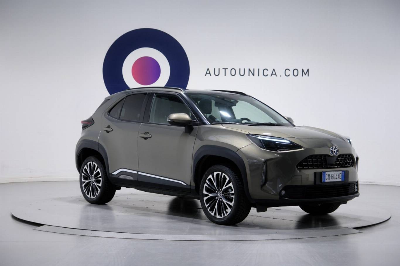 TOYOTA Yaris Cross 3