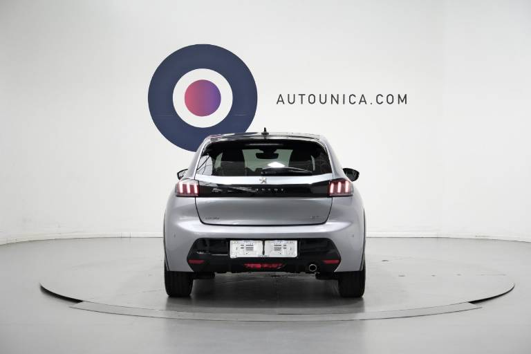 PEUGEOT 208 17