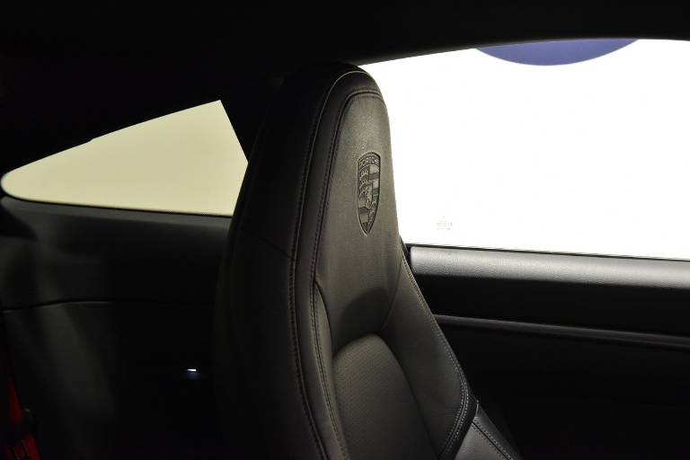 PORSCHE 911 33