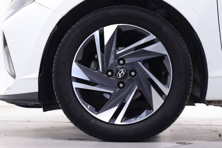 HYUNDAI I20 13