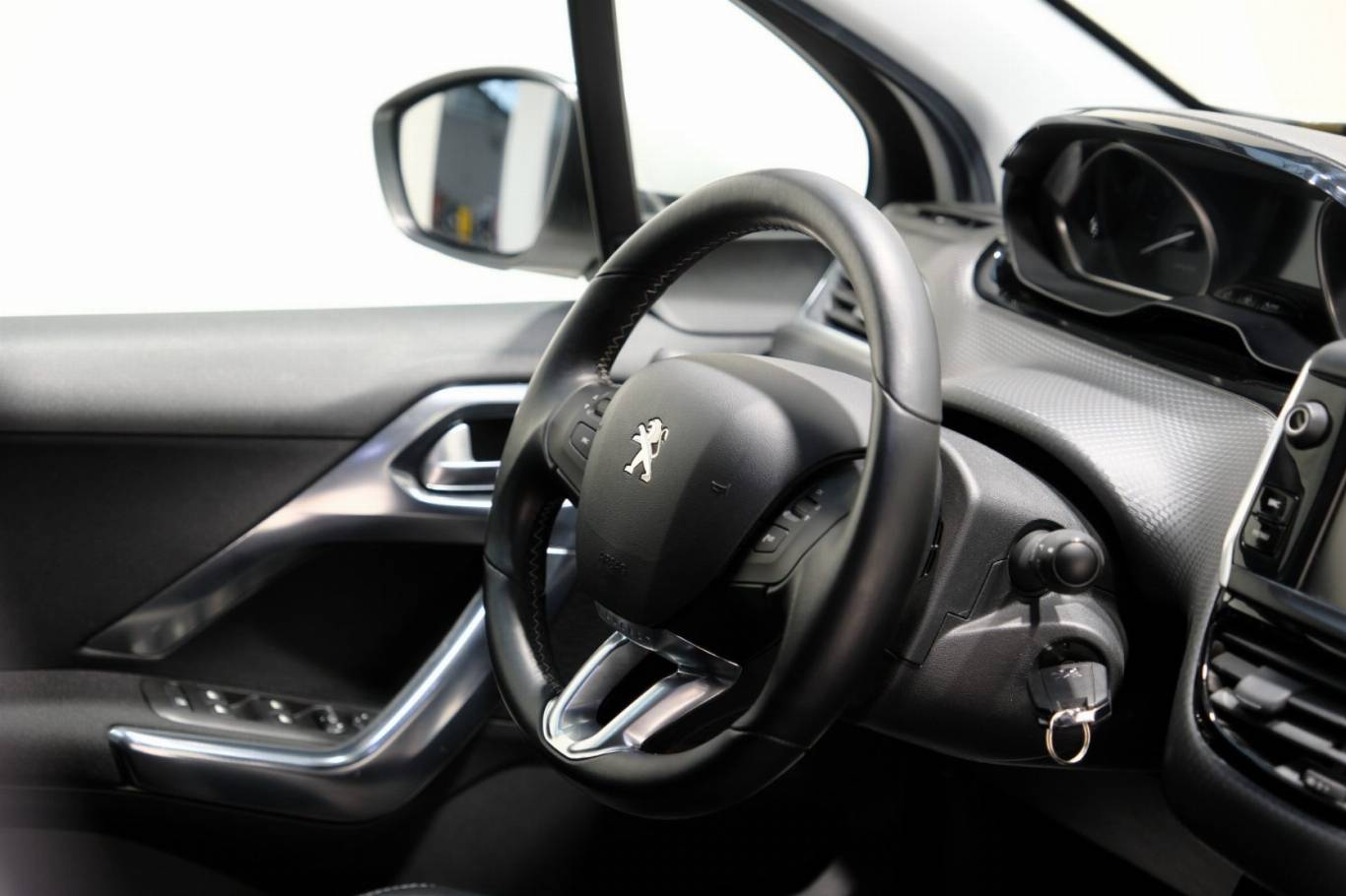 PEUGEOT 2008 52