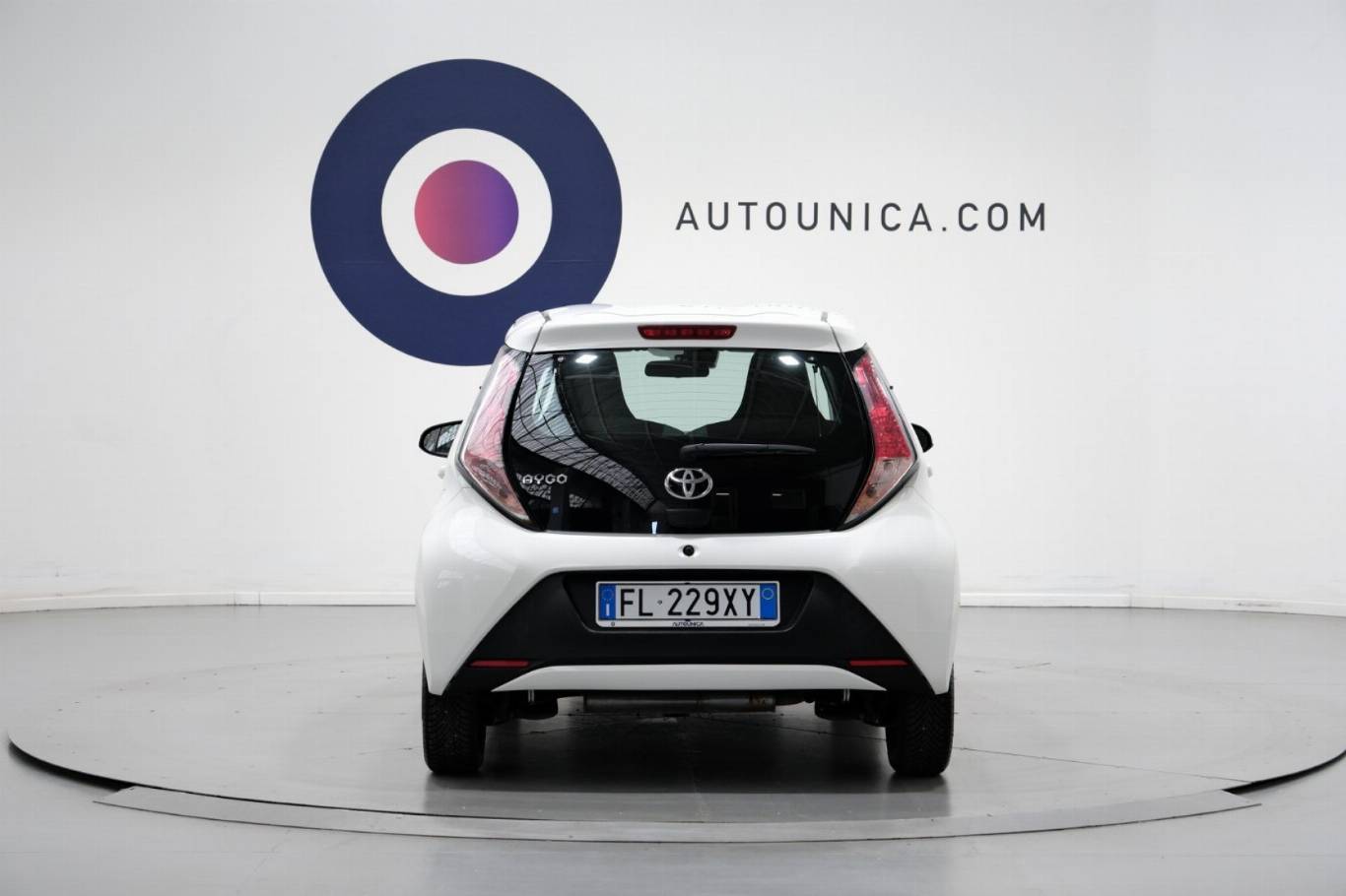 TOYOTA Aygo 16