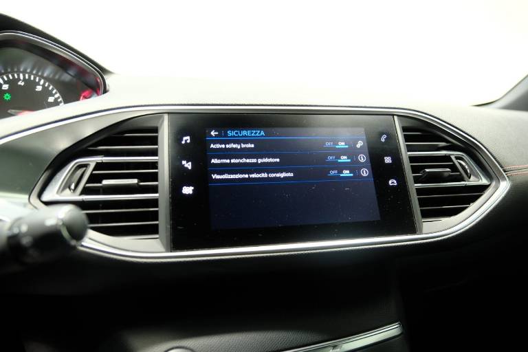 PEUGEOT 308 31