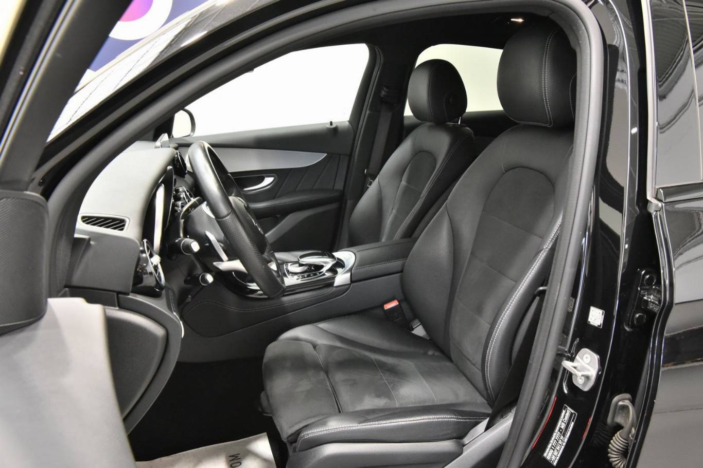 MERCEDES-BENZ GLC 220 4