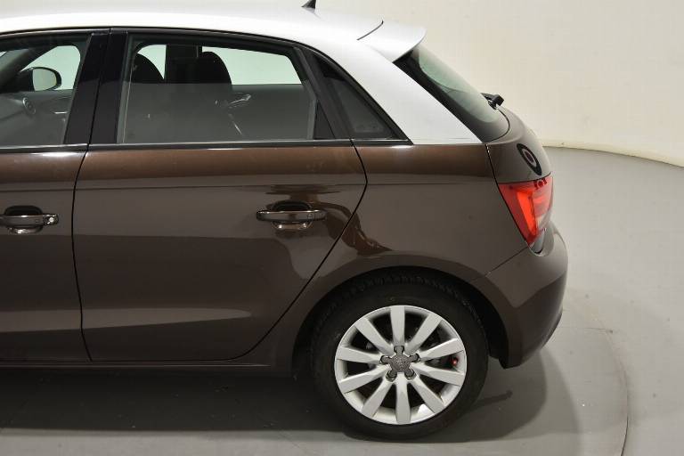 AUDI A1 46