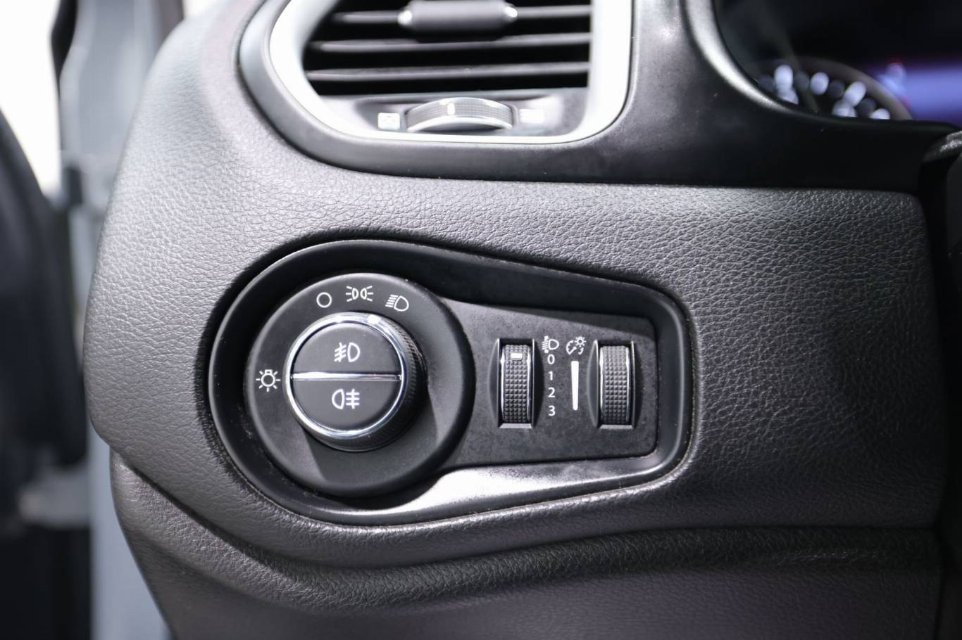 JEEP Renegade 24
