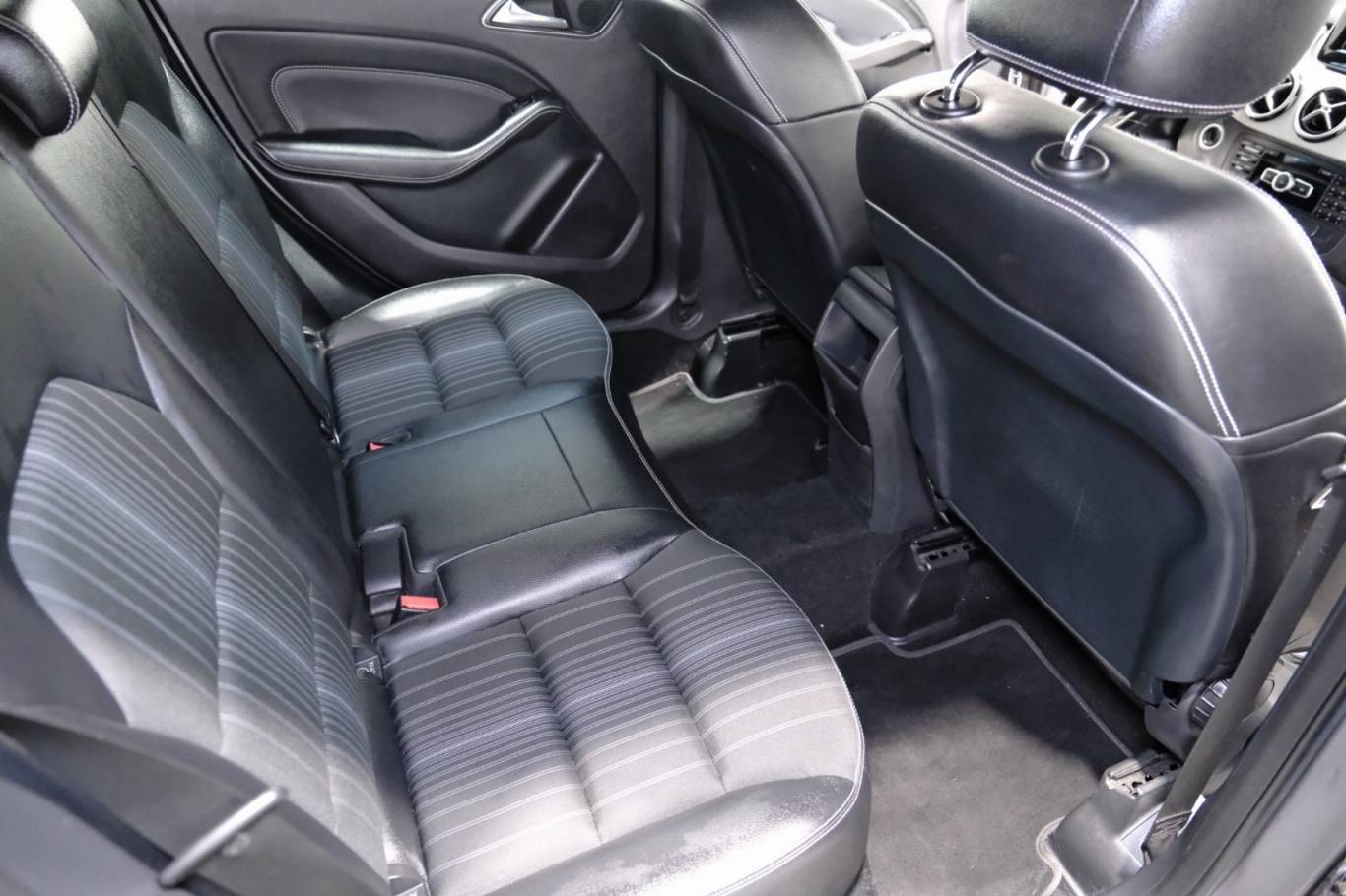 MERCEDES-BENZ B 200 68